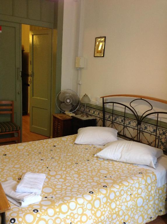 New Aljubarrota Guest House Lisbon Room photo
