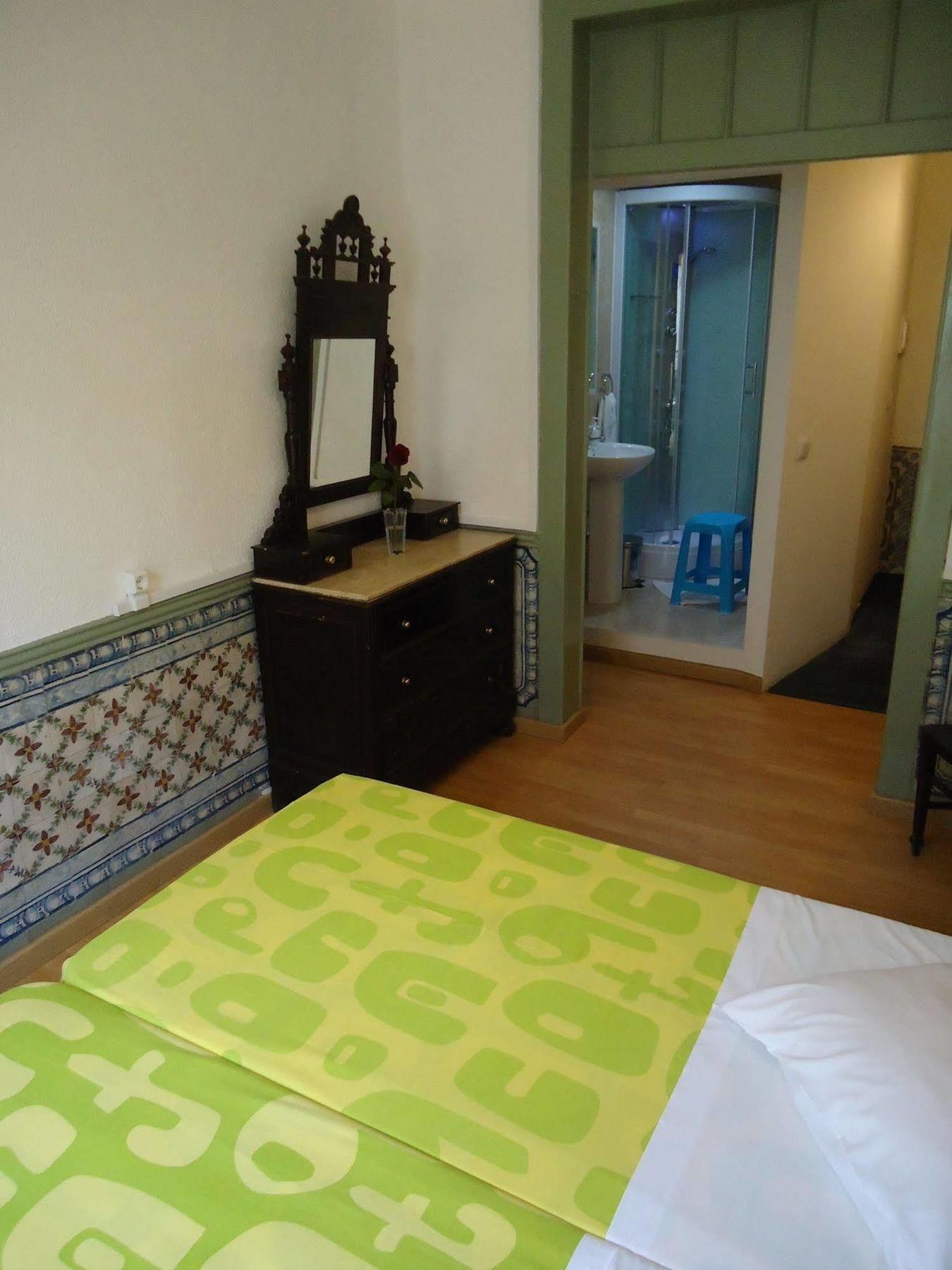 New Aljubarrota Guest House Lisbon Exterior photo