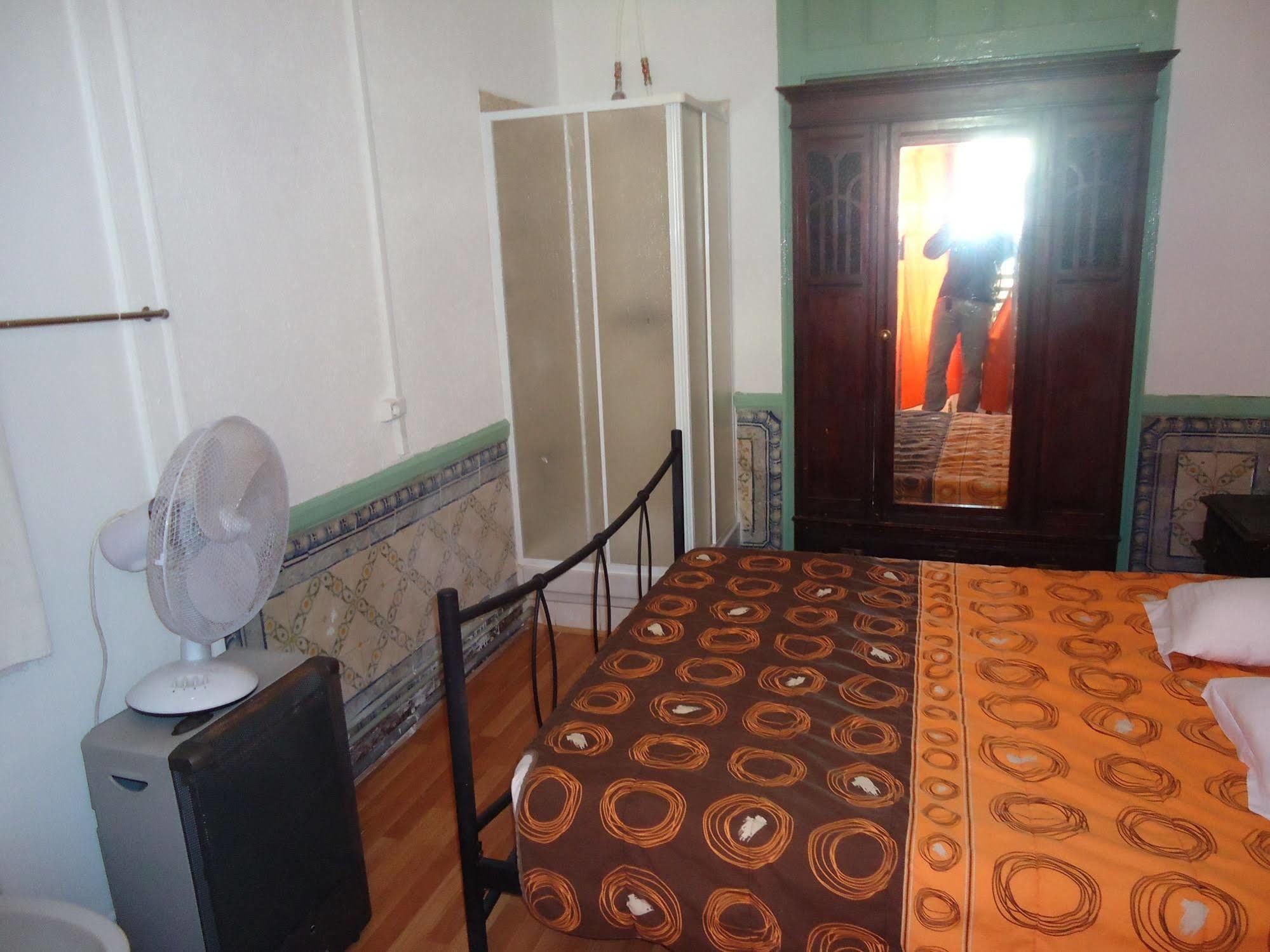 New Aljubarrota Guest House Lisbon Exterior photo